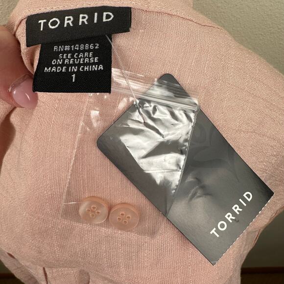 NEW Torrid Harper Blouse Top Blush Slub Sleeveless Pullover Semi Sheer Size 1X - Picture 9 of 12